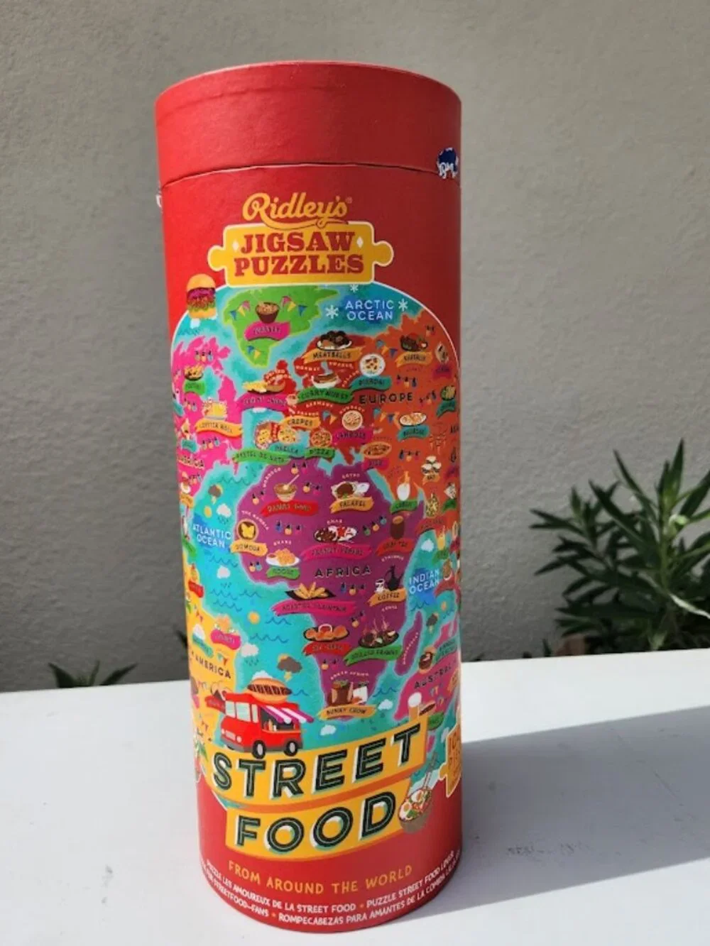 Ridley's Street Food Lover's 1000 Piece Round Jigsaw Puzzle Map World Foodie Gif
